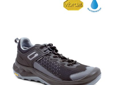 Redland Footwear - Adventure Black Low Shoe - Product Number: 15401S31